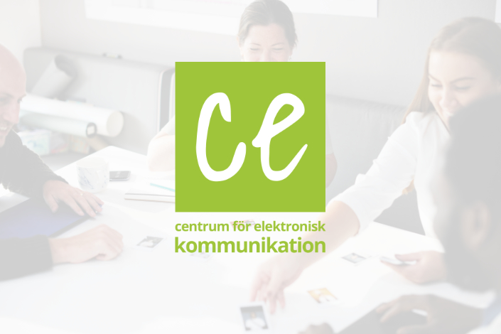 Bild på människor som samarbetar vid ett bord